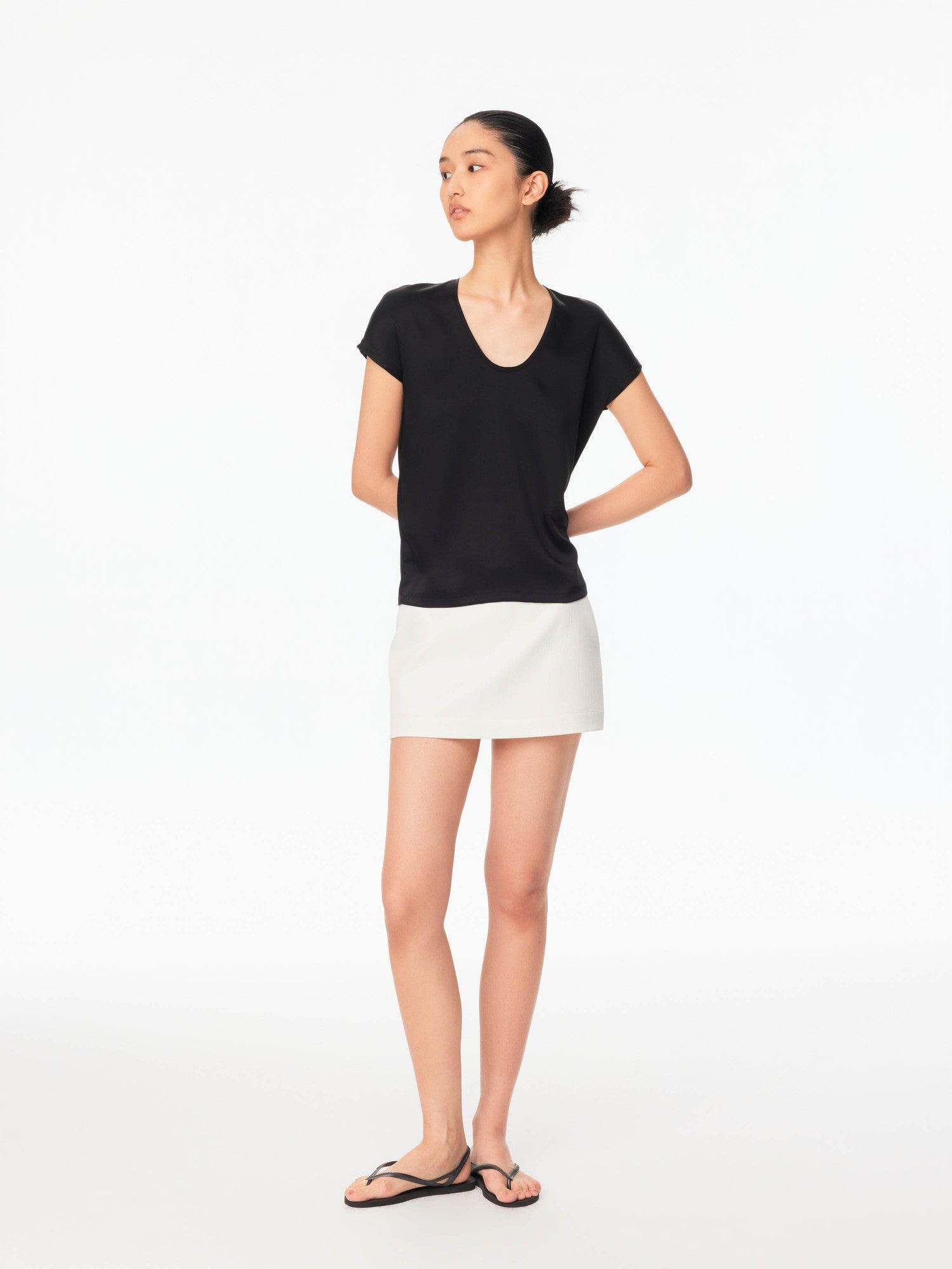 Northbutsouth Draped Deep U Tie Neck Women&