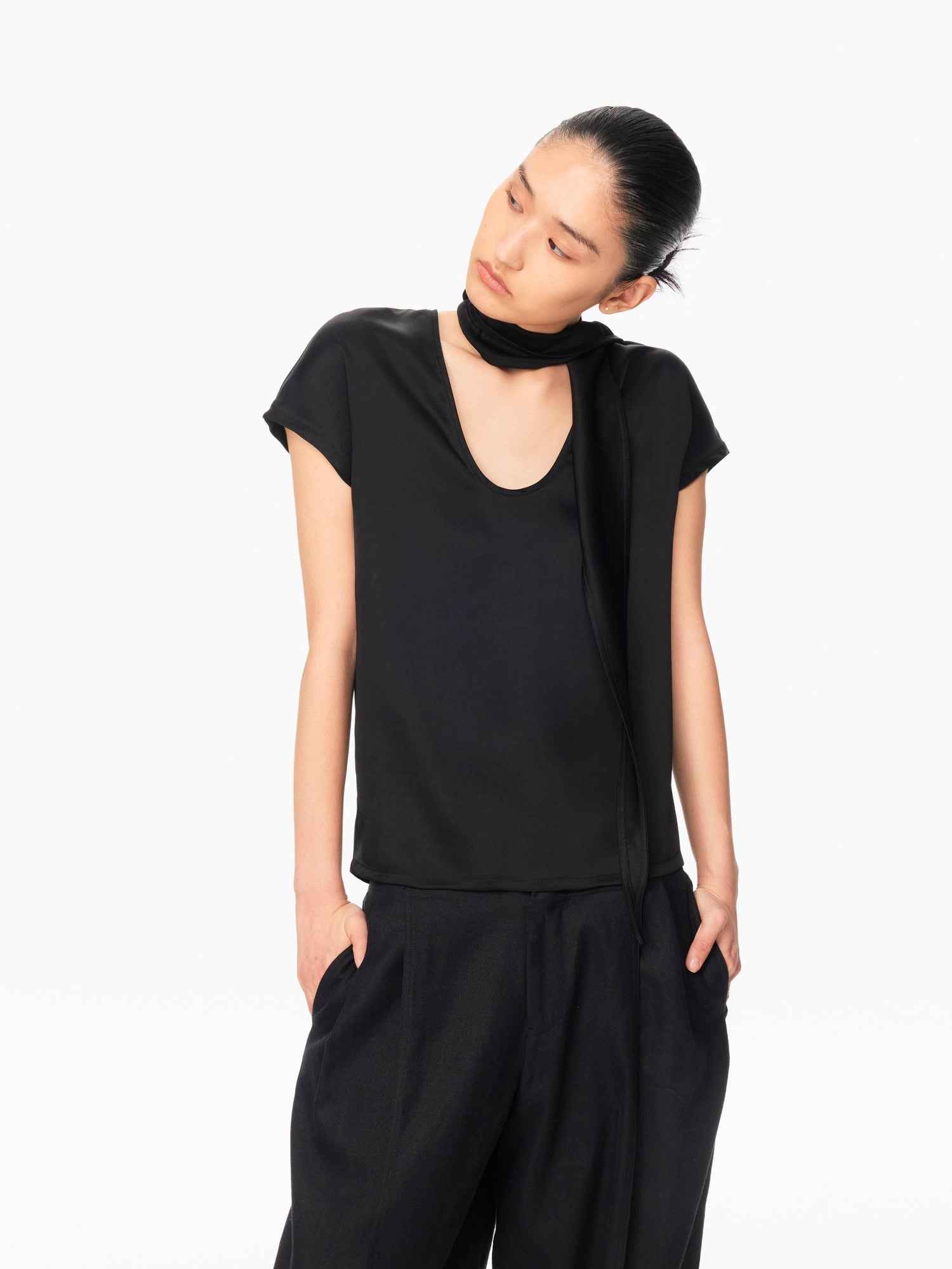 Northbutsouth Draped Deep U Tie Neck Women&