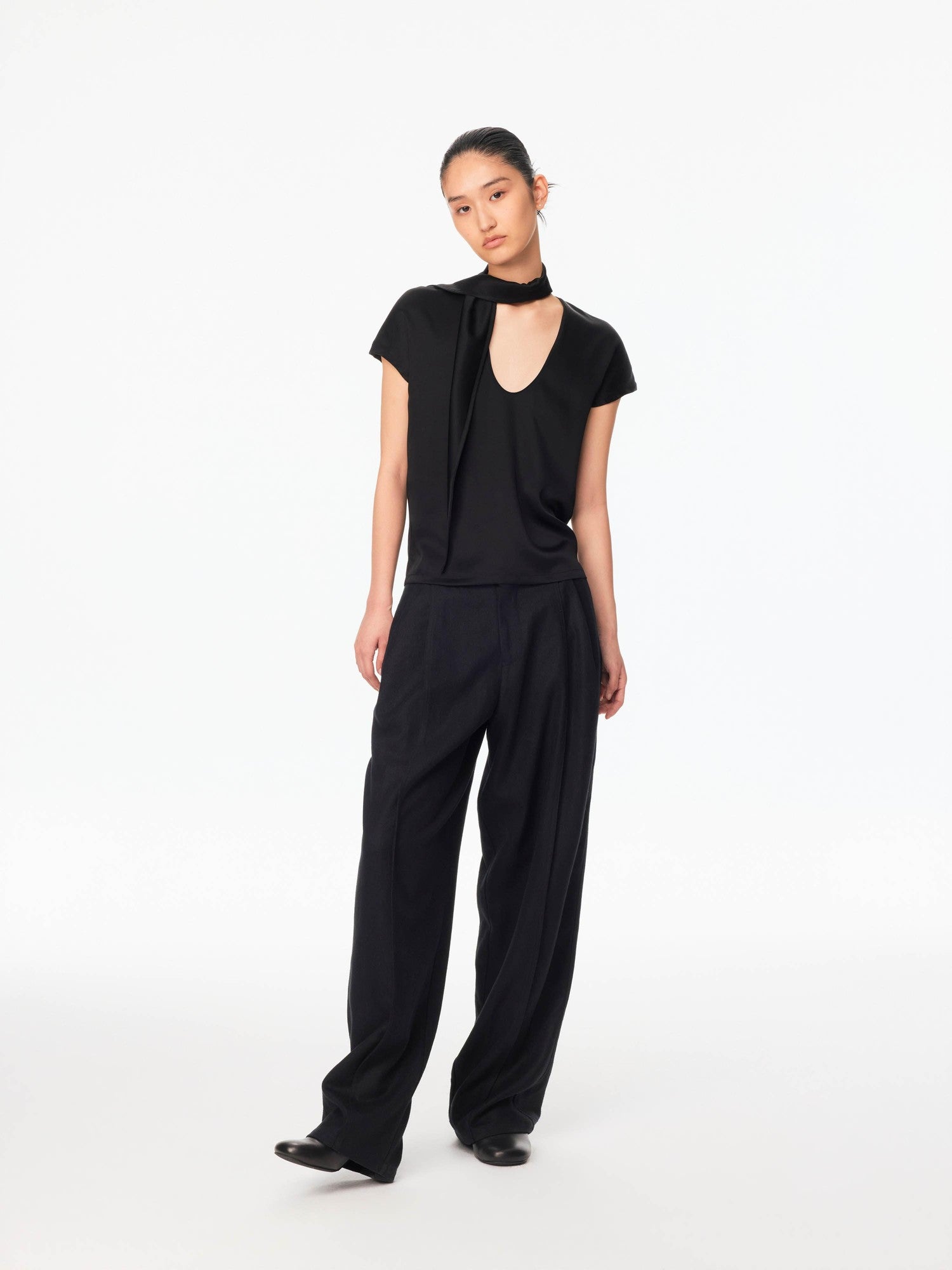 Northbutsouth Draped Deep U Tie Neck Women&