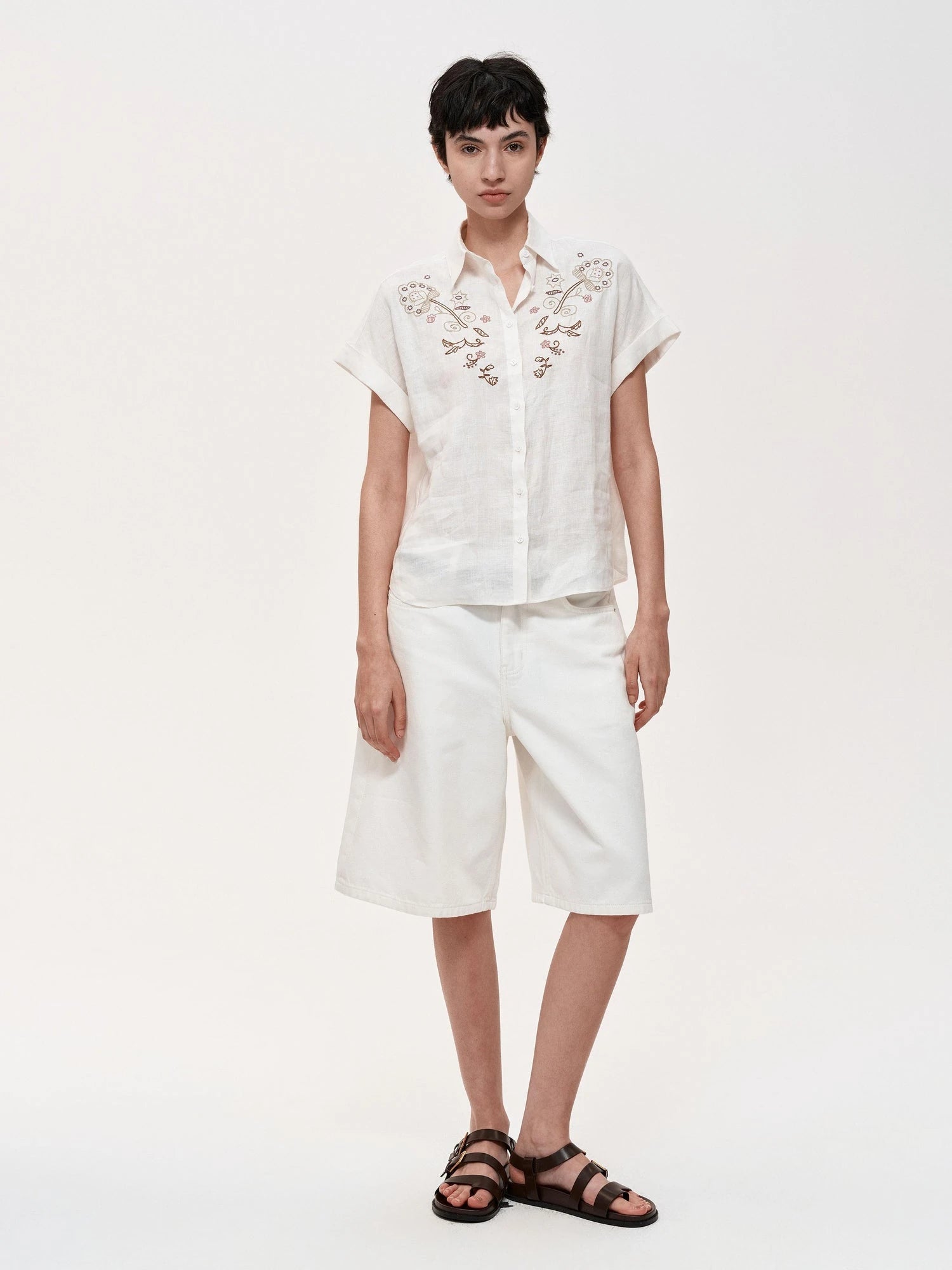 Floral Embroidered Loose Fit Hemp Shirt