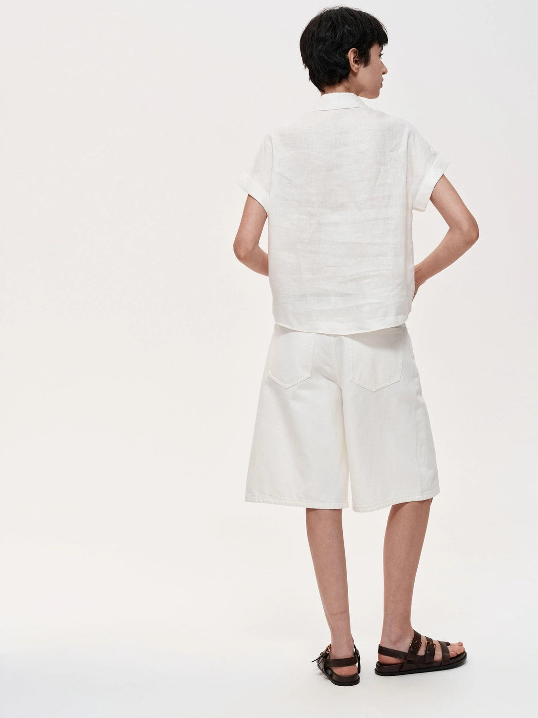 Floral Embroidered Loose Fit Hemp Shirt