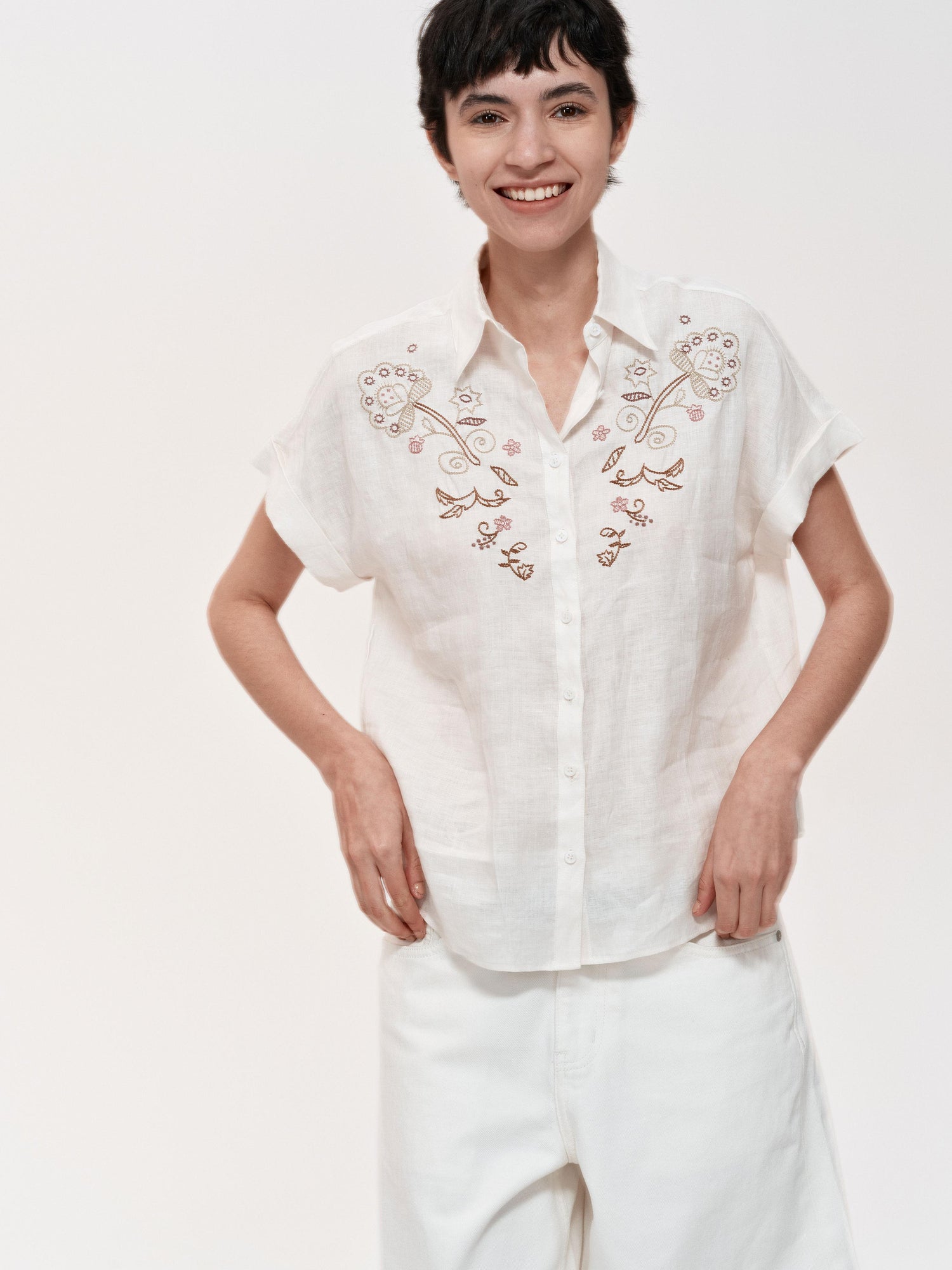 Northbutsouth Floral Embroidered Loose Fit Hemp Shirt