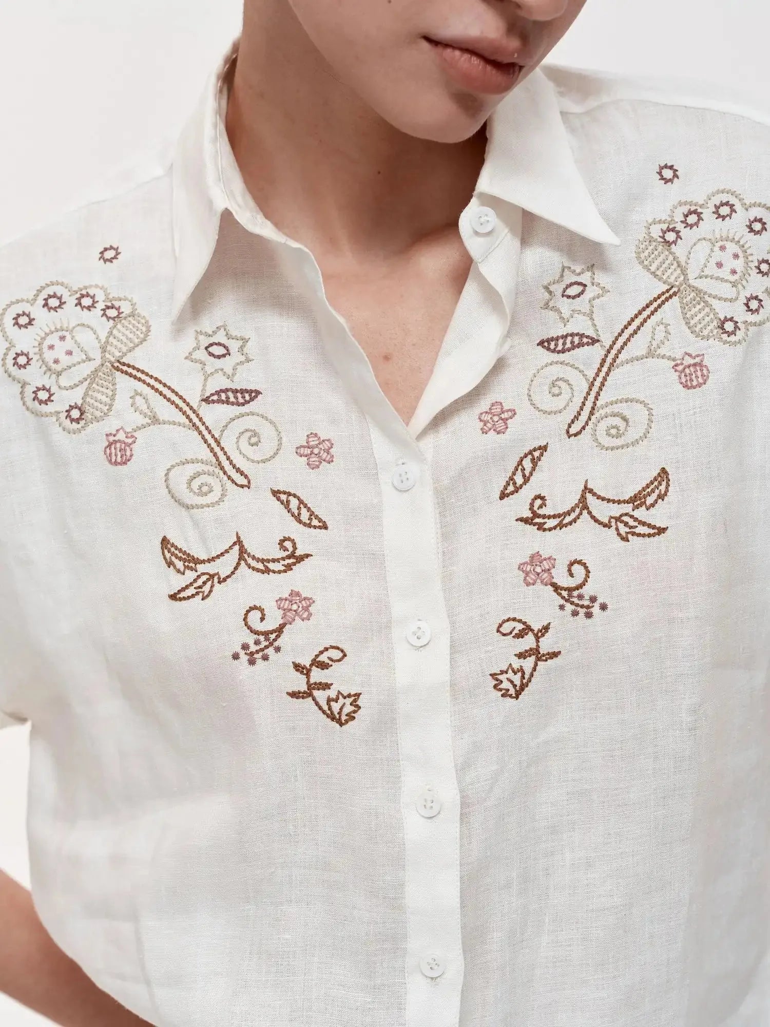 Floral Embroidered Loose Fit Hemp Shirt