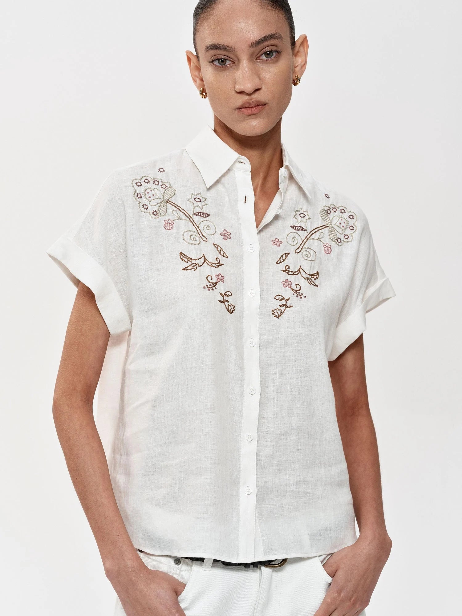 Floral Embroidered Loose Fit Hemp Shirt