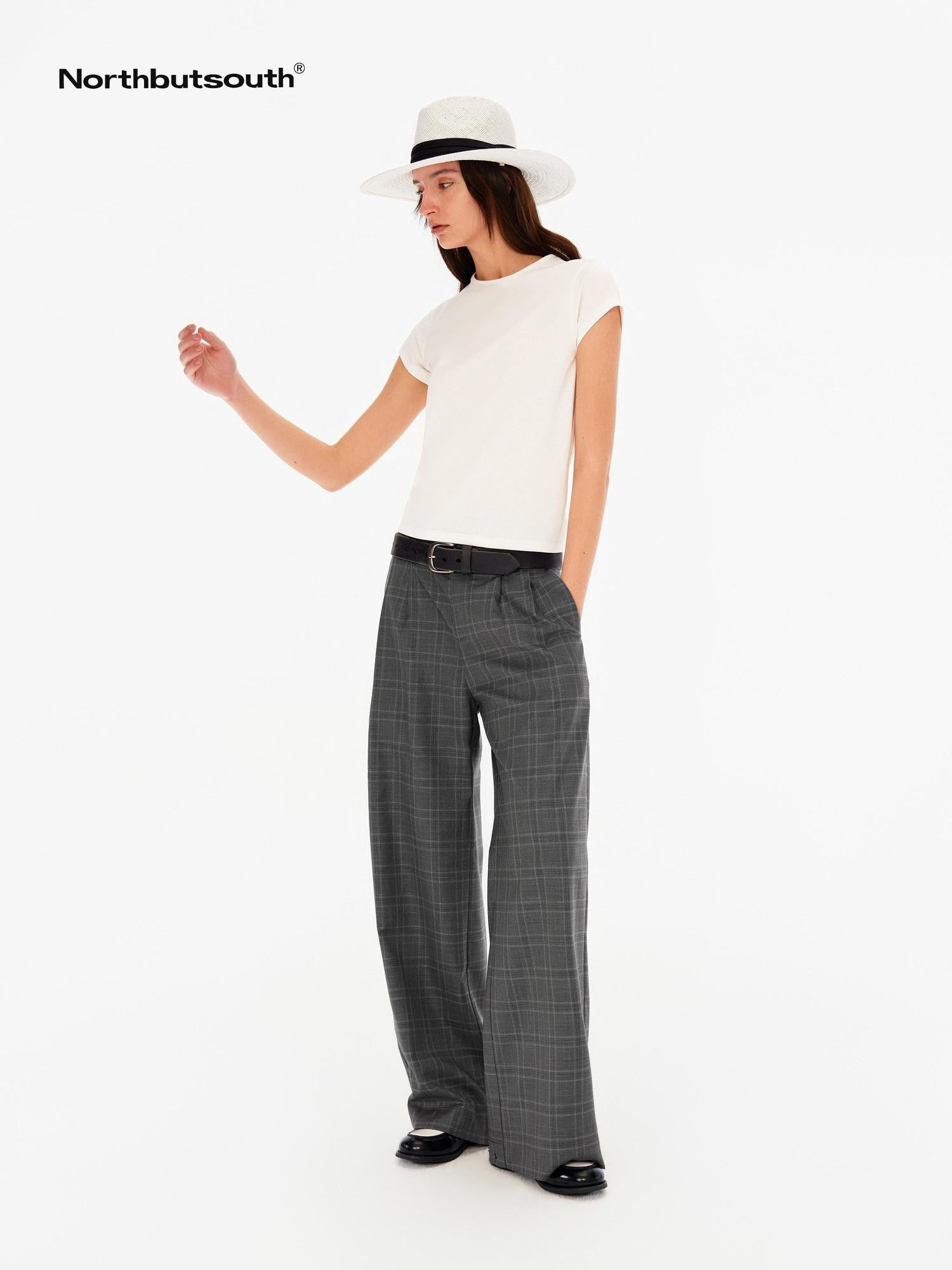 Northbutsouth Gray Plaid Mid Rise Relaxed Straight Women&