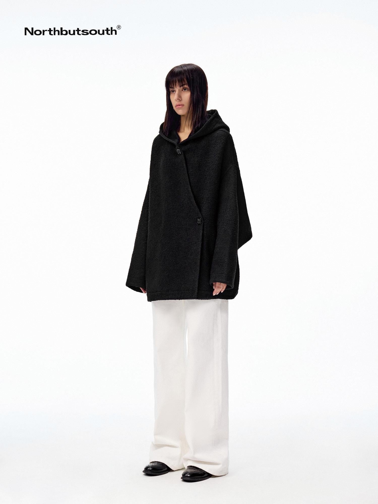 Northbutsouth Hooded Asymmetric Placket Batwing Cape Women&