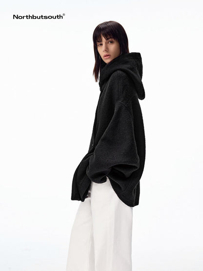 Northbutsouth Hooded Asymmetric Placket Batwing Cape Women&