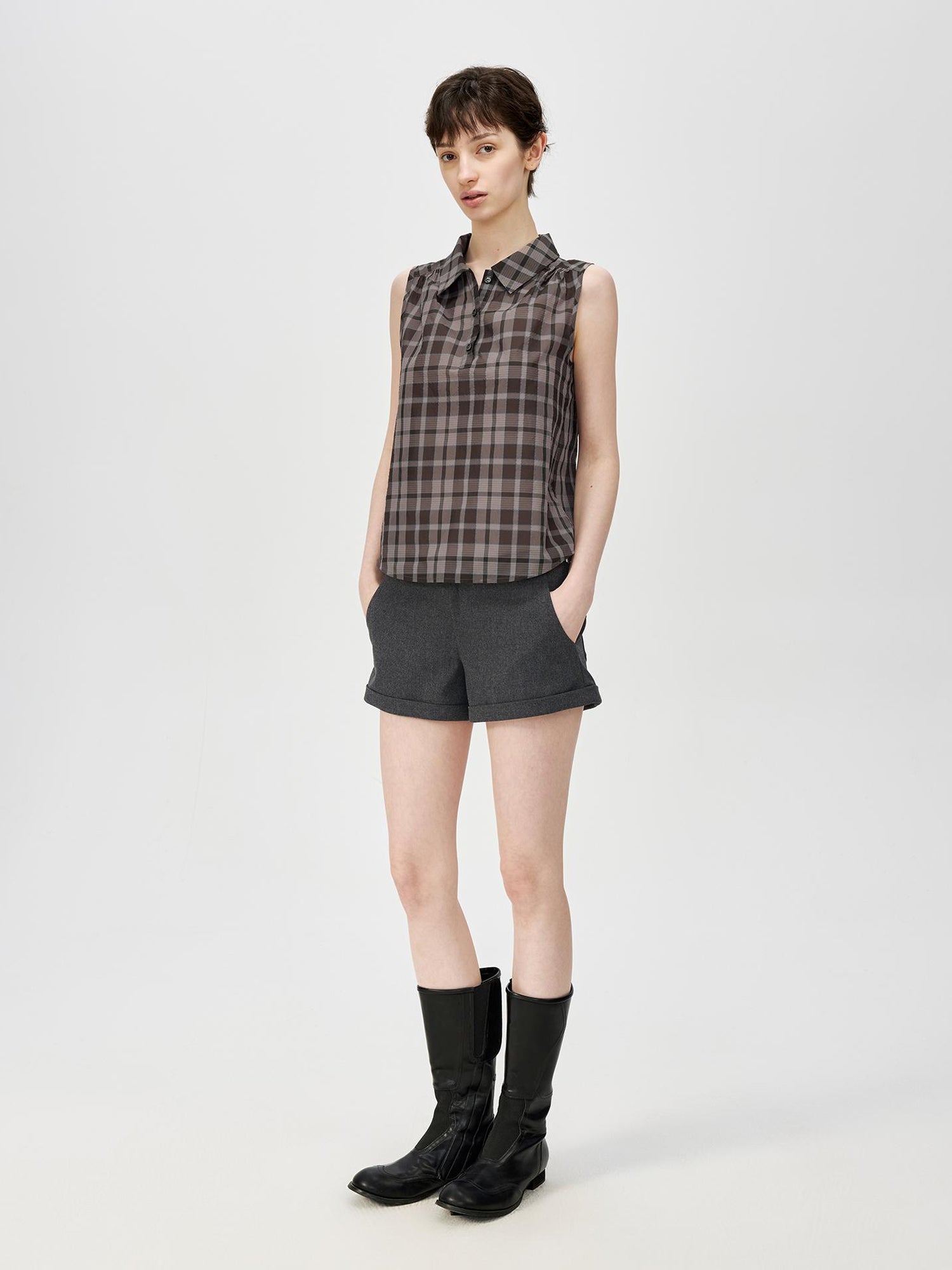 Northbutsouth Japanese Checkered Sleeveless Vest Pleated Skirt Set
