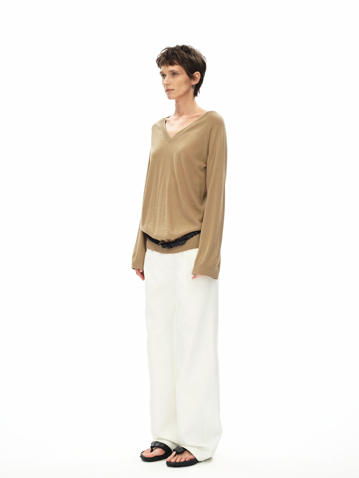 Northbutsouth Lightweight Wool V-Neck Loose Knit Sweater