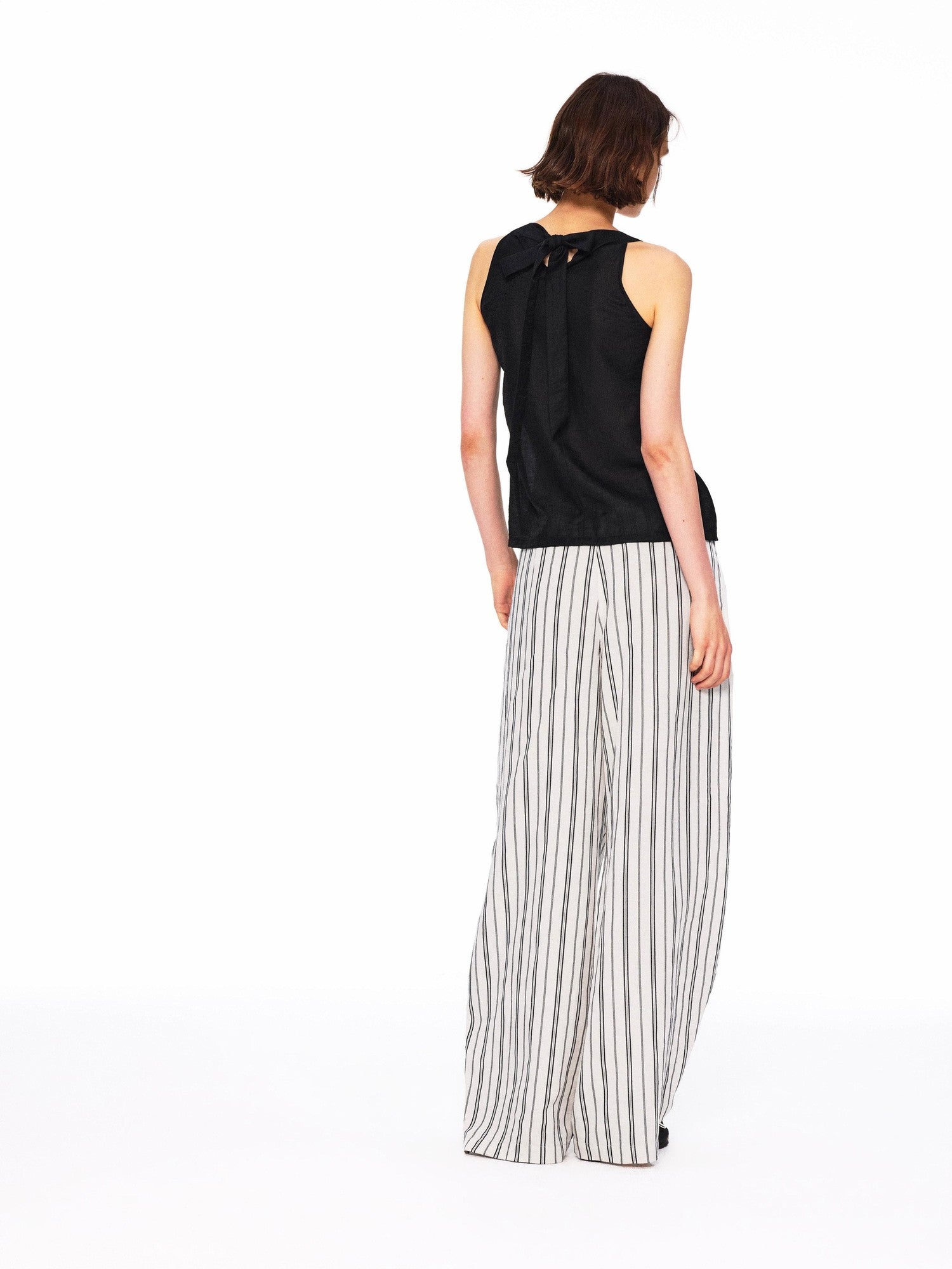 Northbutsouth Lustrous Ruched Back Tie Small V-neck Lightweight Women&