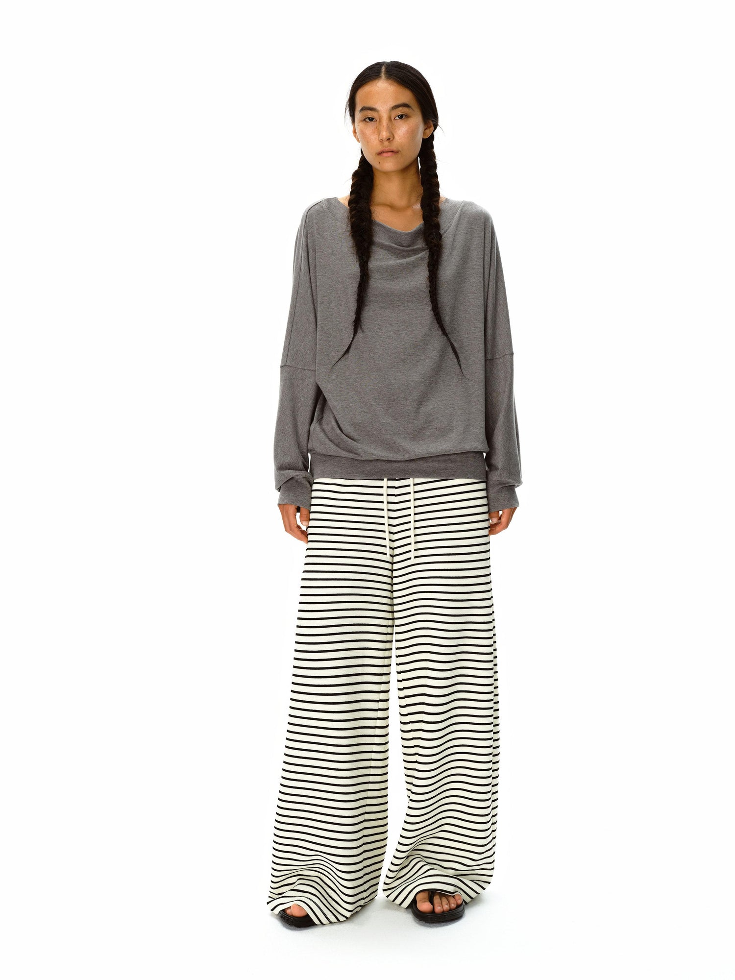 Northbutsouth Oblique Shoulder Batwing Sleeve Stacked Top