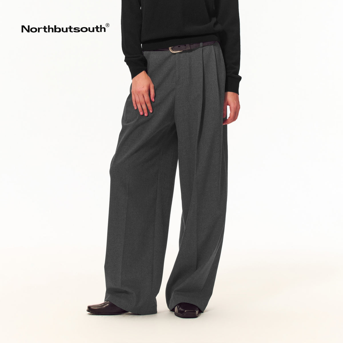 Northbutsouth_Relaxed_Drape_Double_Pleated_Mid_Low_Rise_Casual_Women&