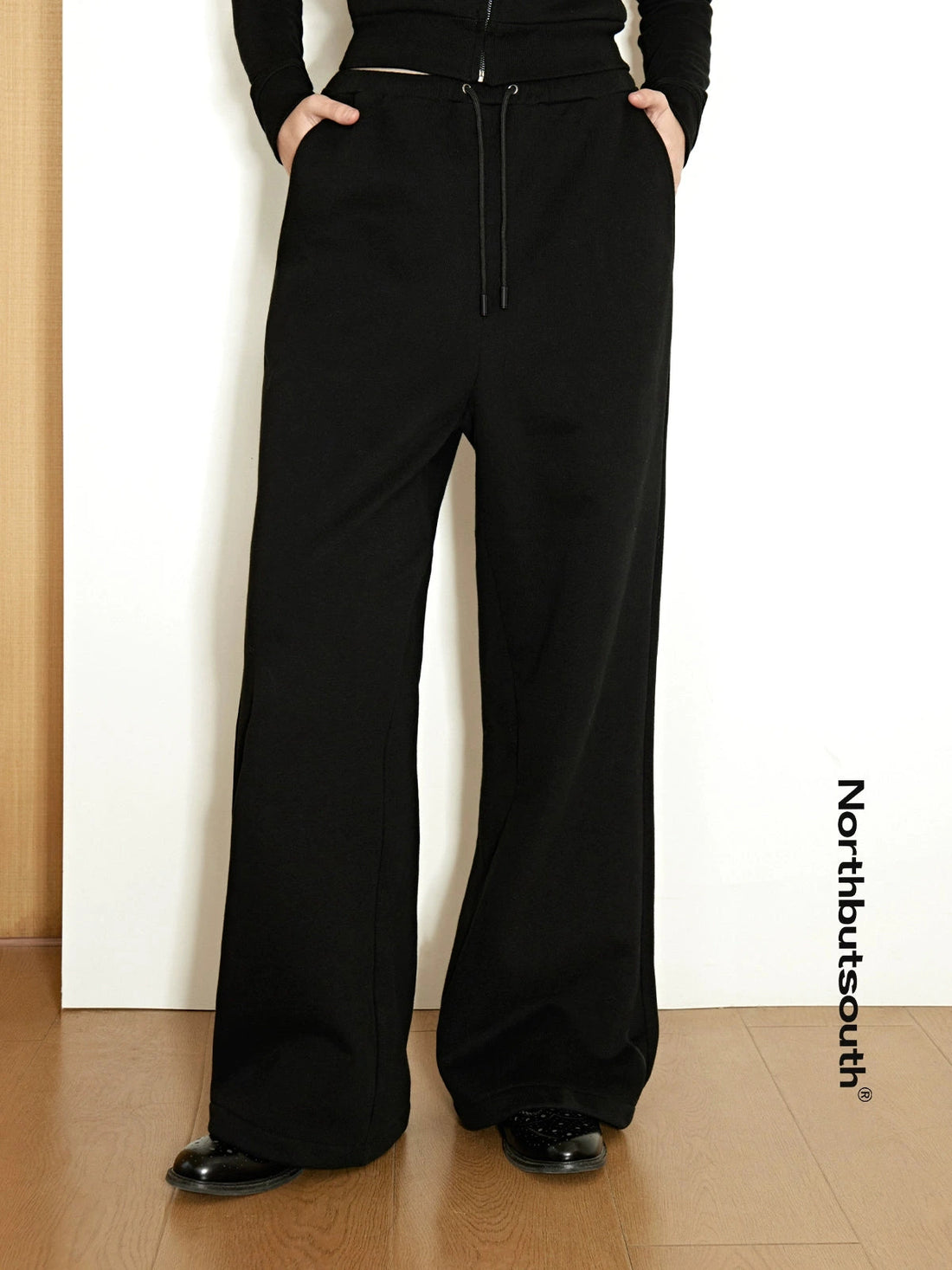 Relaxed Fleece Lined Sweatpants In Classic Fit