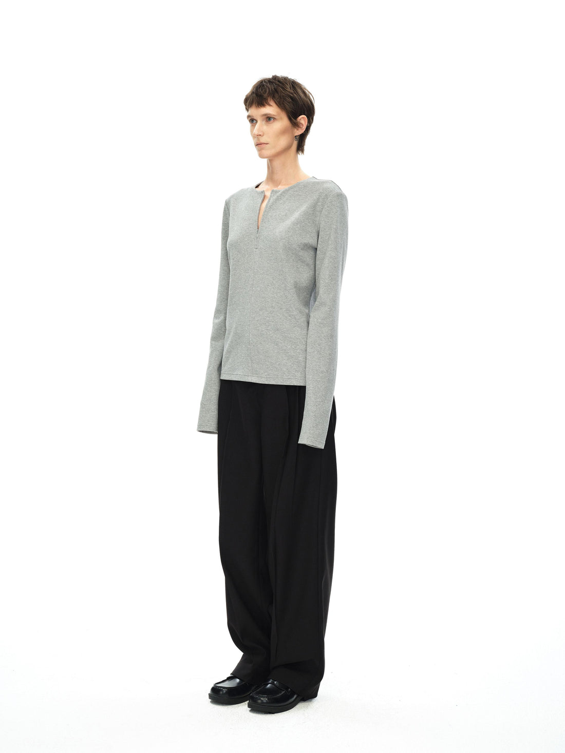 Northbutsouth Round Neck Semi Zip Layering Top