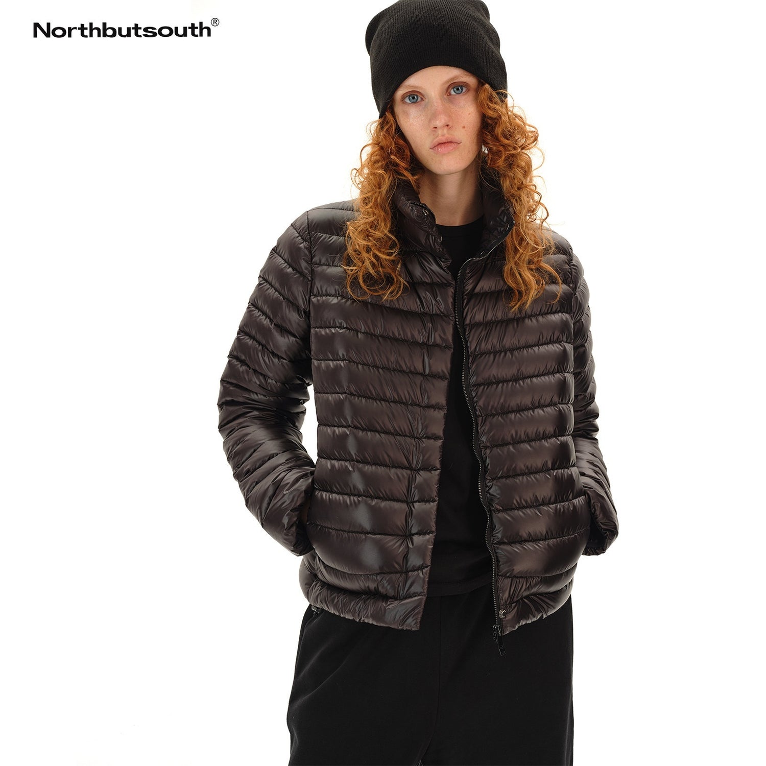 Northbutsouth_Space_Ribbed_Stand_Collar_Women&