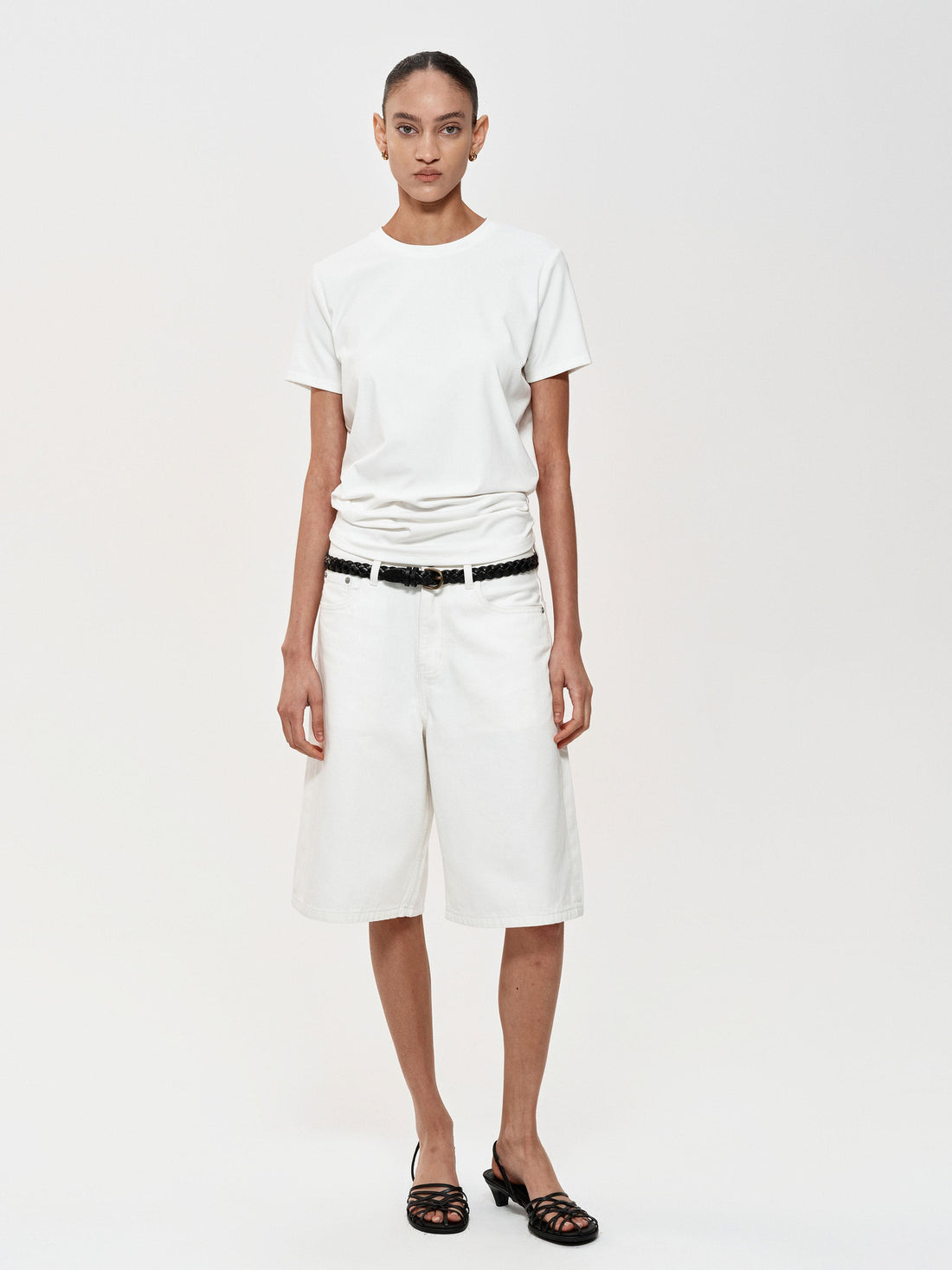 Northbutsouth Stacked Pleat Hem Round Neck T-shirt
