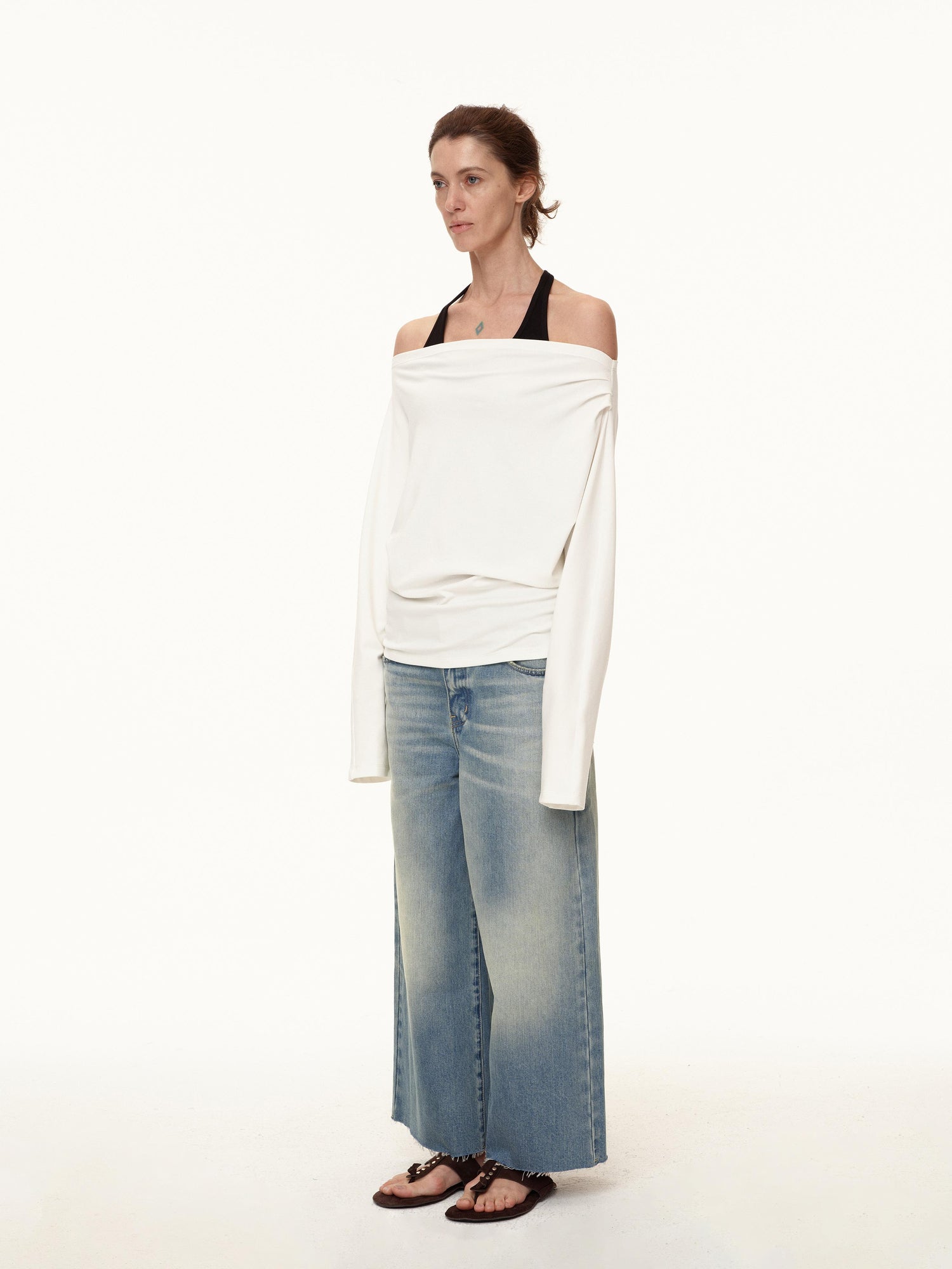 Northbutsouth Stonewashed Frayed Hem Straight Leg Jeans