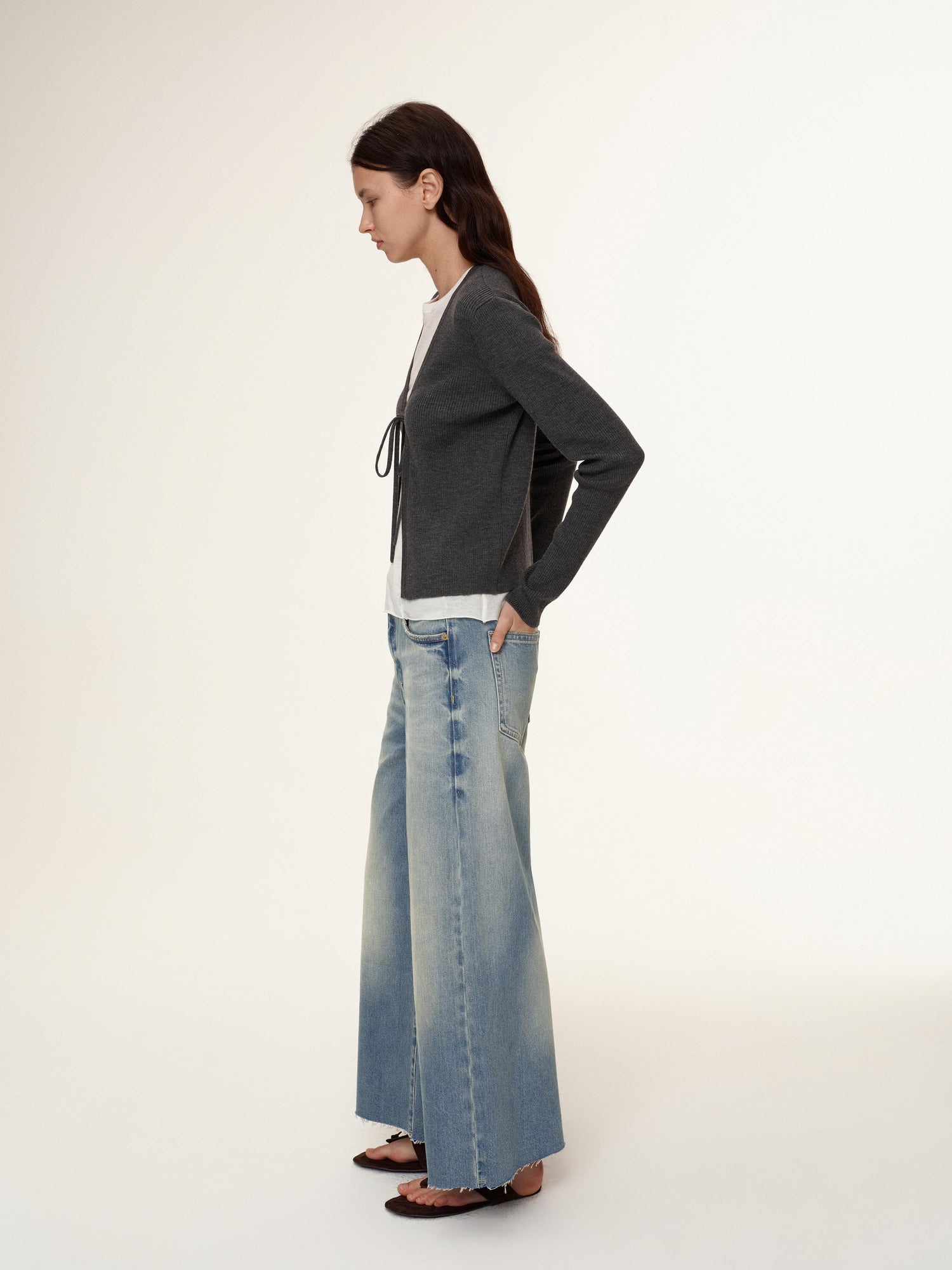 Northbutsouth Stonewashed Frayed Hem Straight Leg Jeans