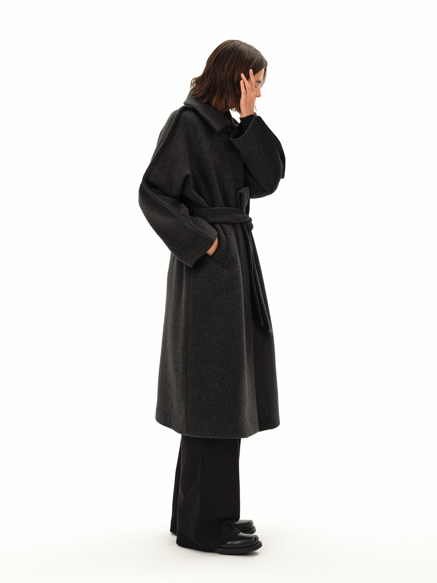 Northbutsouth Structured Shoulder Line Silhouette Women&