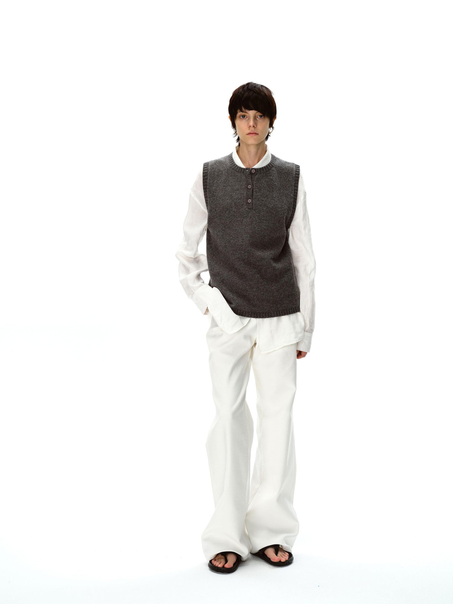 Northbutsouth Textured Bamboo Cotton Relaxed Fit Low Waist Trousers