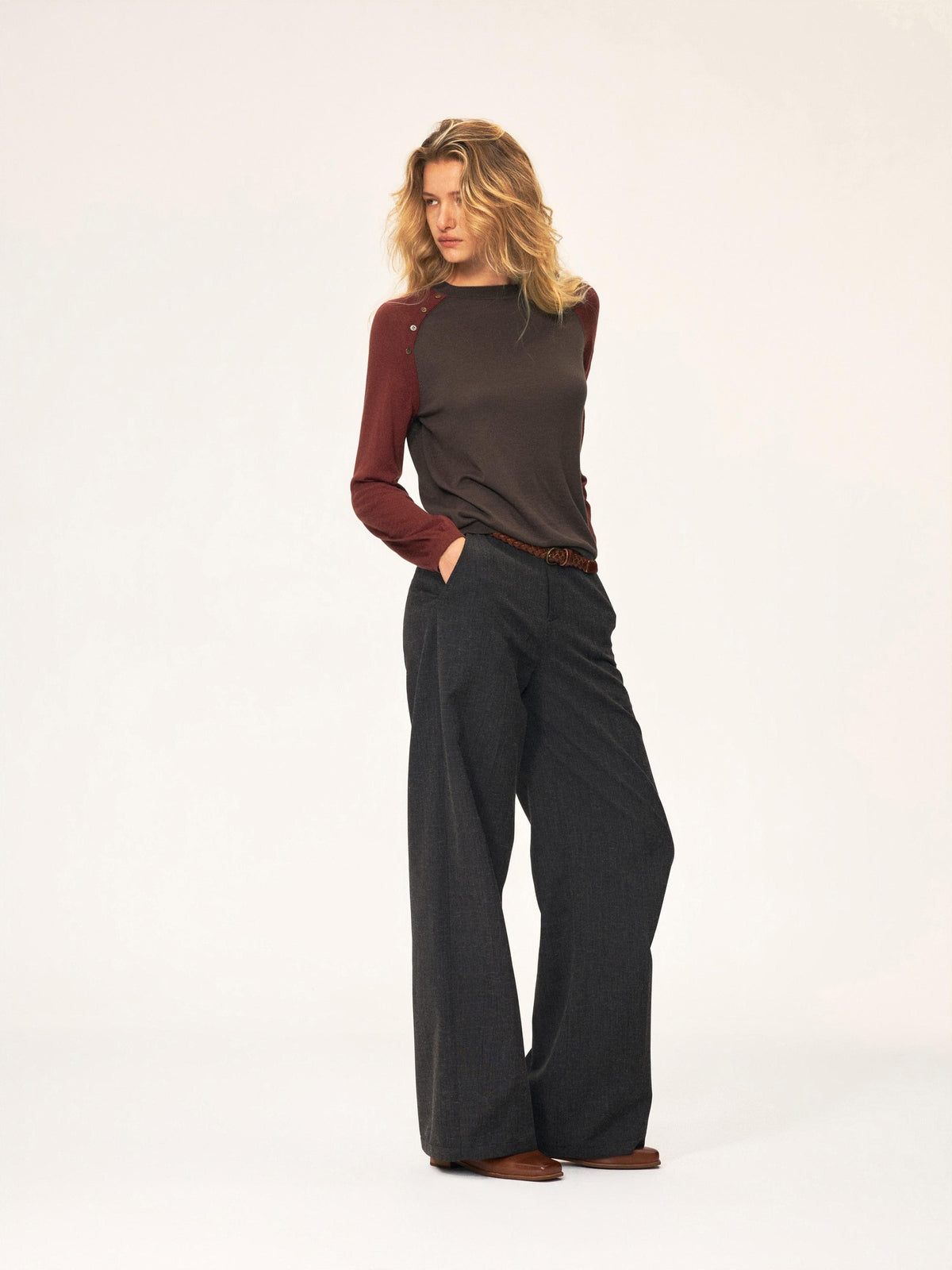 Northbutsouth Textured Front Pleated Mid Low Rise Women&