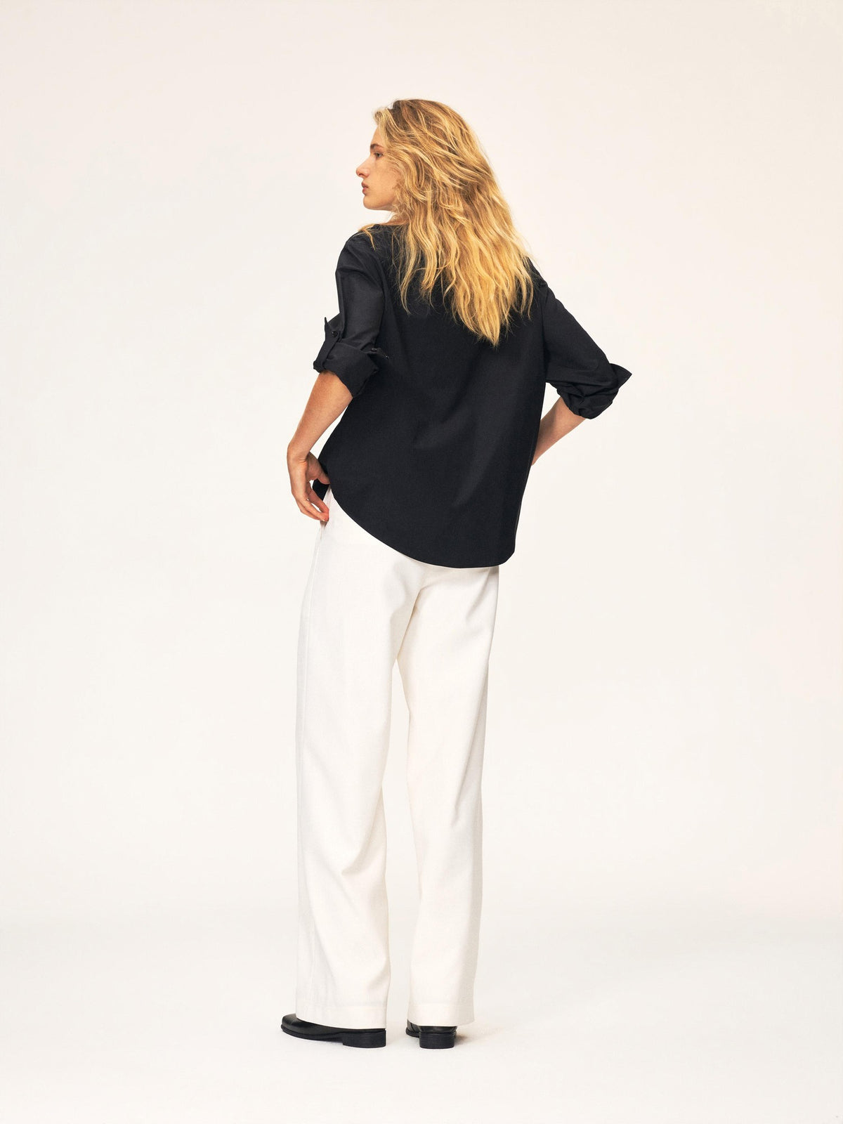 Northbutsouth Textured Front Pleated Mid Low Rise Women&