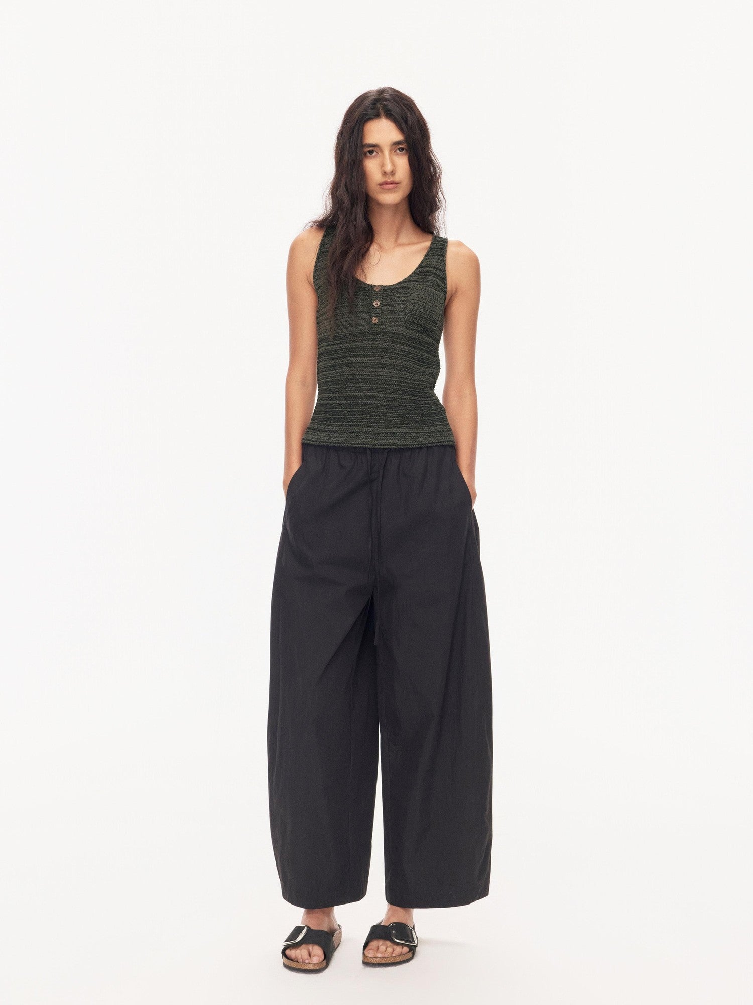 Northbutsouth Textured Melange Three Button Rolled Edge U Neck Women&