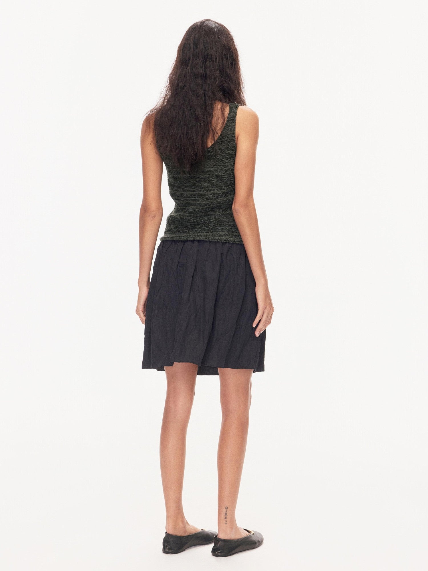 Northbutsouth Textured Melange Three Button Rolled Edge U Neck Women&