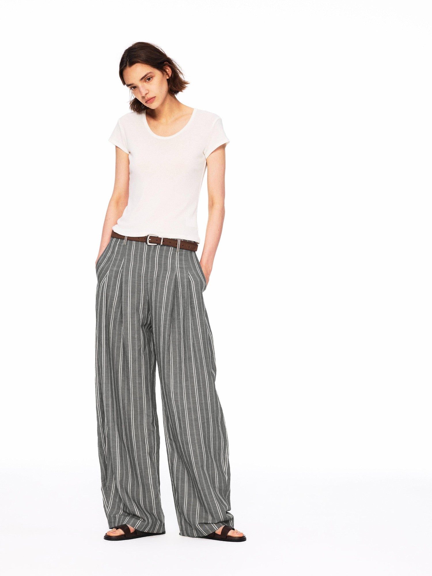Northbutsouth Three Color Layered U Neck Slim Women&