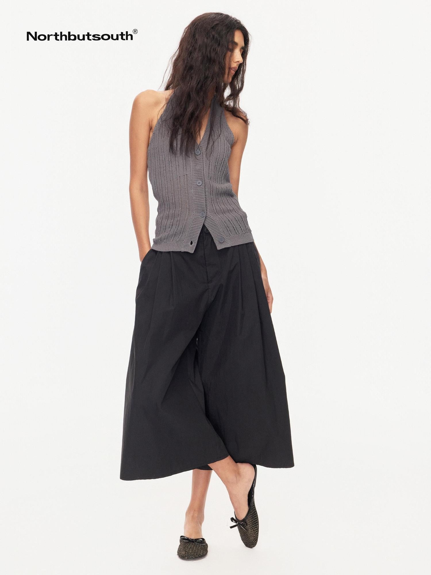 Northbutsouth Tricolor Cutout V-neck Buttoned Knitted Women&