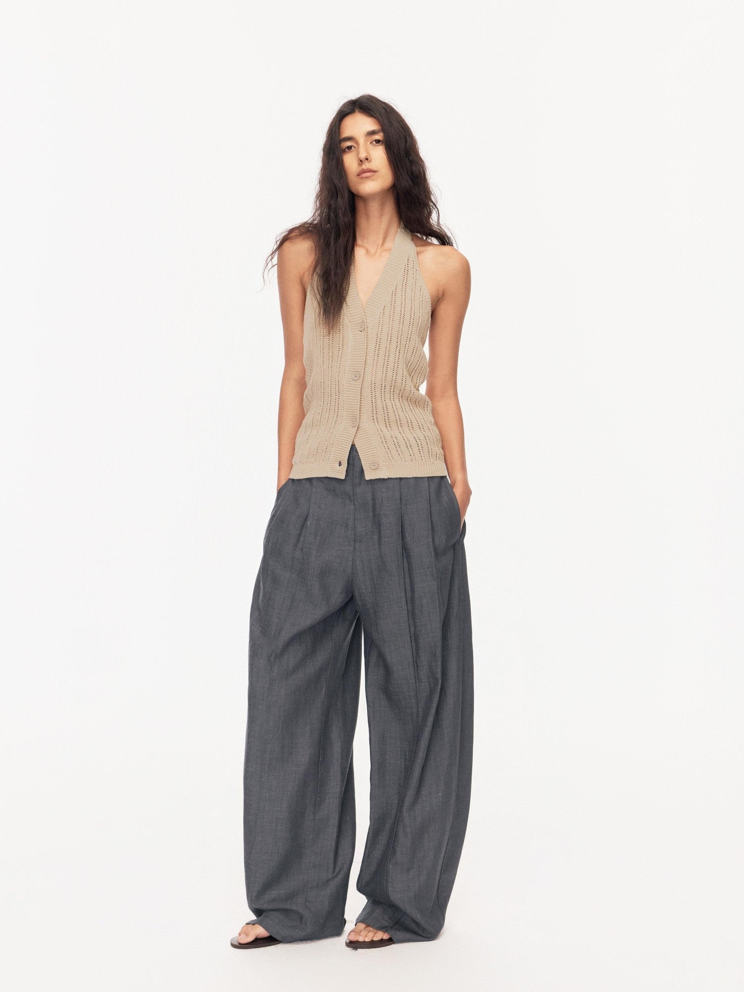 Northbutsouth Tricolor Cutout V-neck Buttoned Knitted Women&