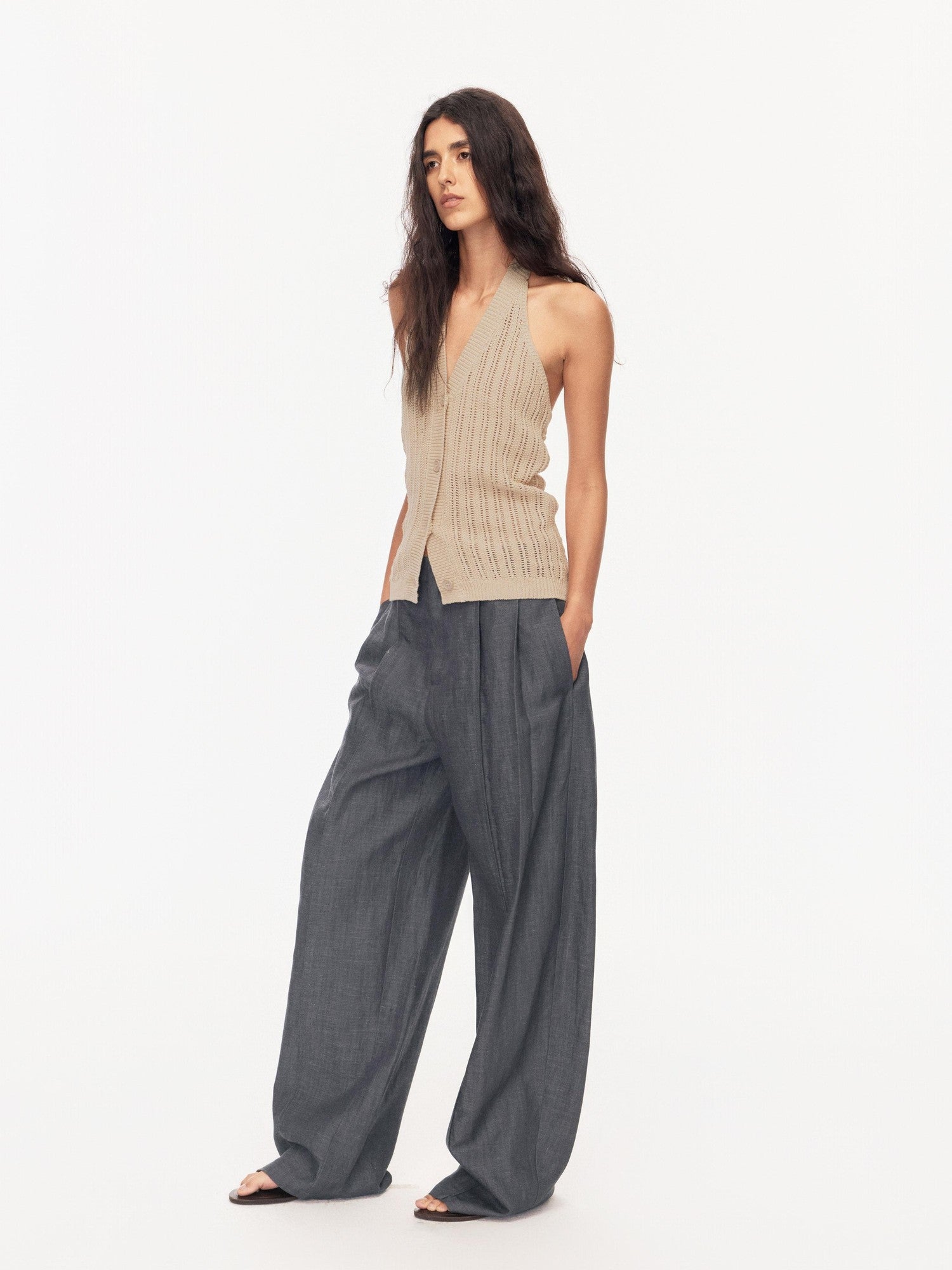 Northbutsouth Tricolor Cutout V-neck Buttoned Knitted Women&