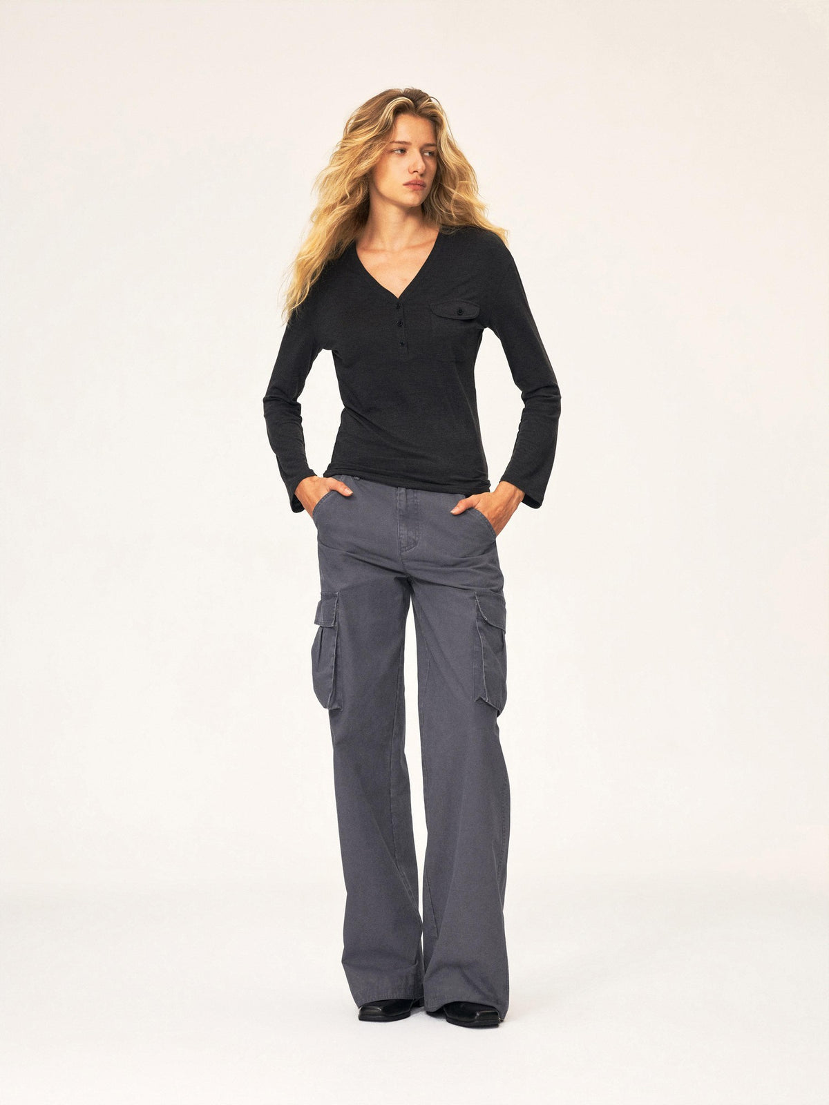 Northbutsouth Washed Distressed Multi Pocket Mid Low Rise Straight Leg Women&