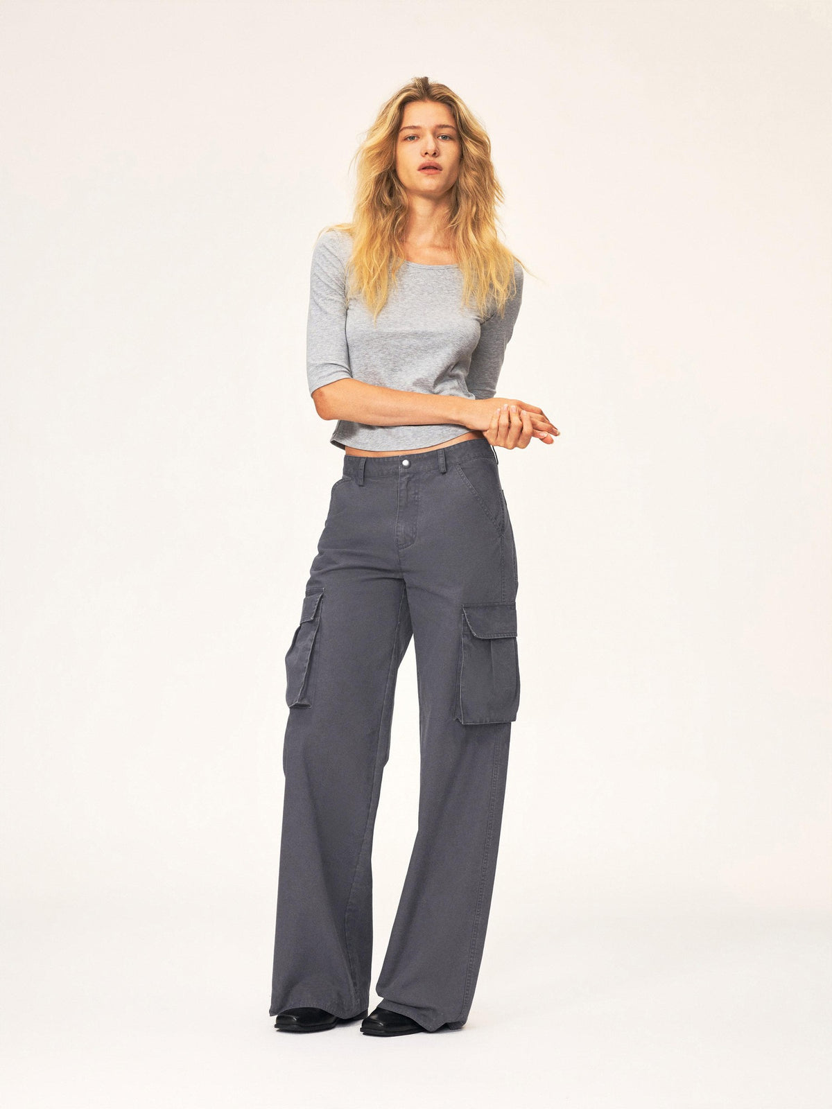 Northbutsouth Washed Distressed Multi Pocket Mid Low Rise Straight Leg Women&