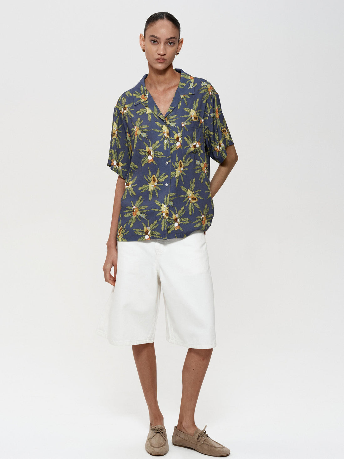 Northbutsouth White Denim Shorts Relaxed Fit Casual Stretch Five Pocket Mid Thigh