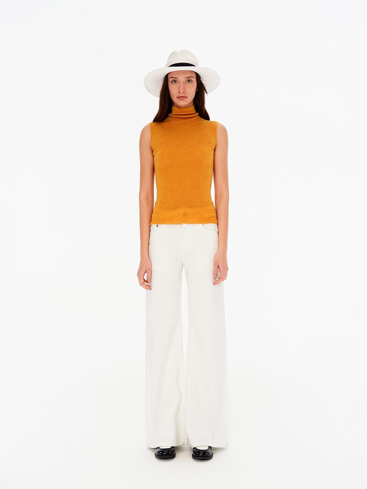 Northbutsouth White Mid High Waist Micro Flare Stretch Women&