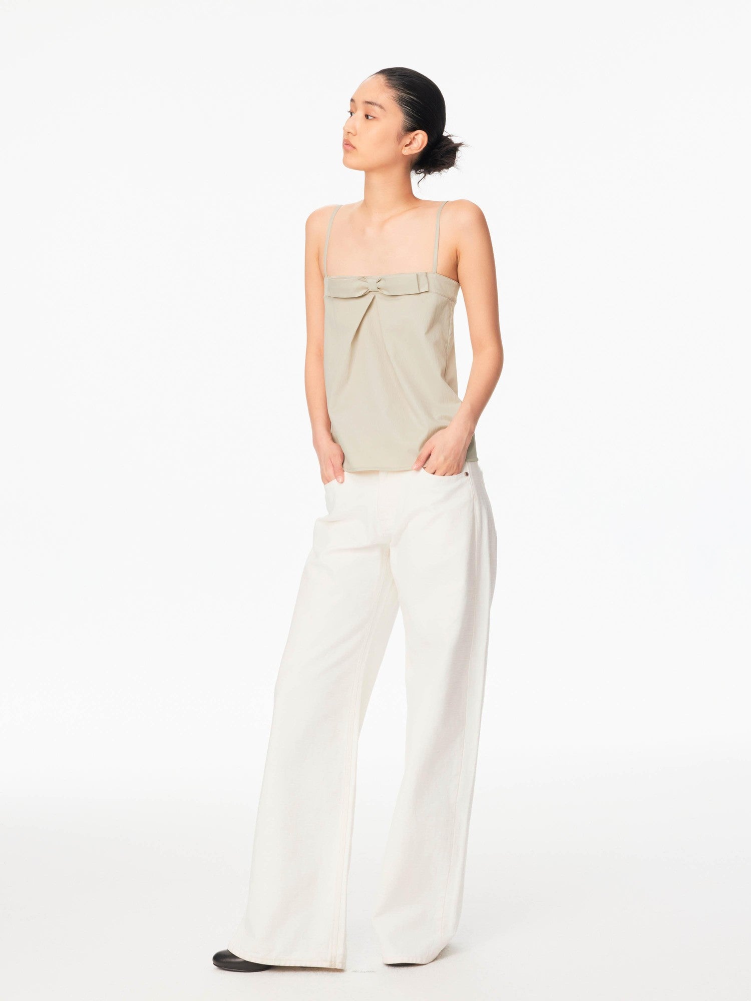 Northbutsouth White Ribbed Paris Button Women&