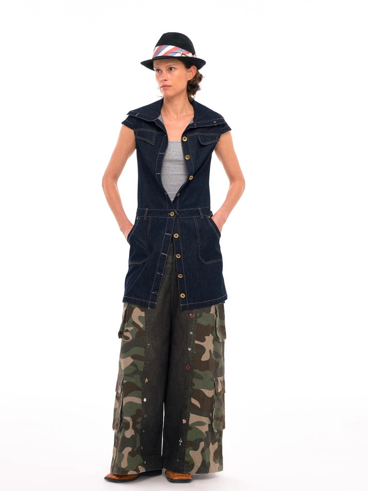 3d Camo Print Chain Studded Low Crotch Cargo Pants