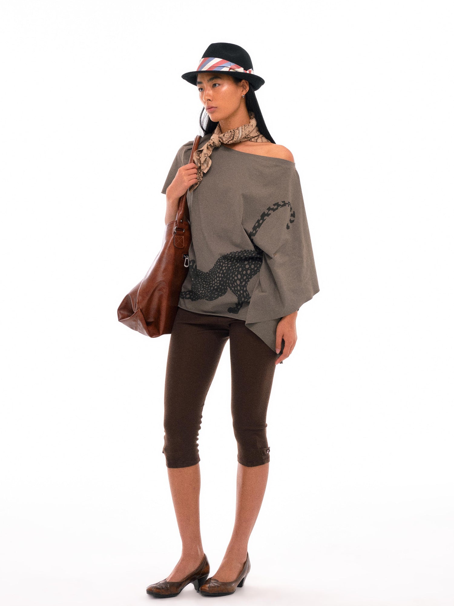 NyDkyel Asymmetric Slash Neck Tribal Leopard Print Tee