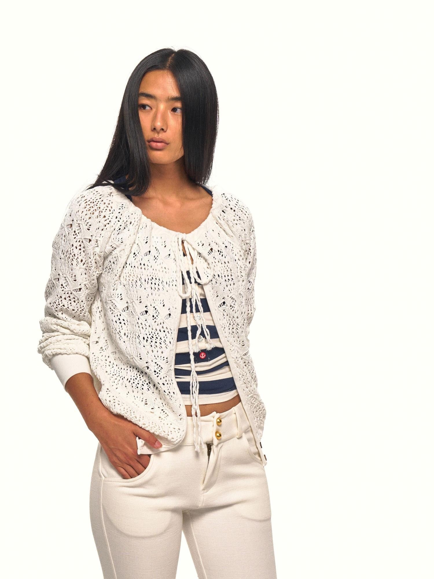 NyDkyel Elegant Lace Cutout Tie Neck Lantern Sleeve Women&