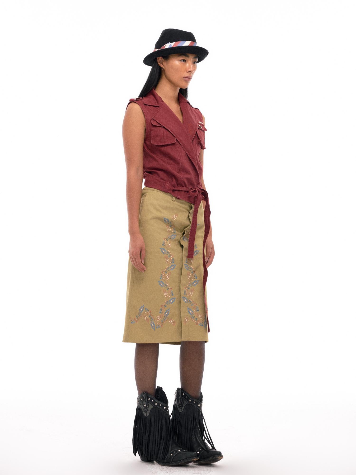NyDkyel Floral Vine Print Midi Skirt with Hidden Button Front