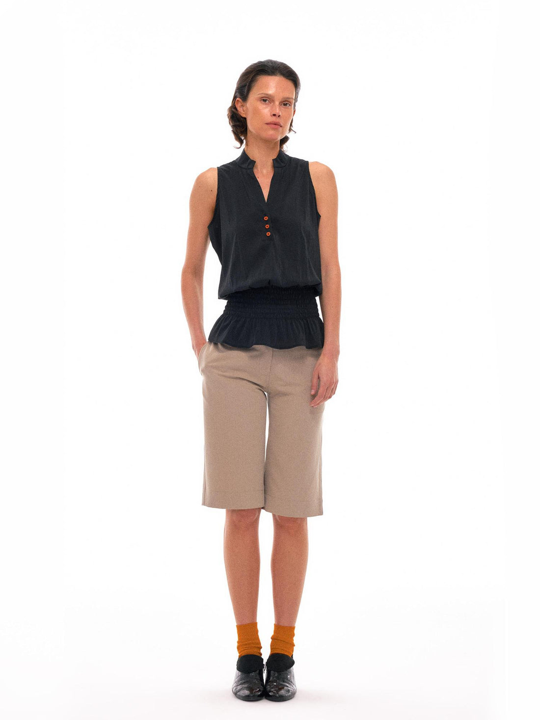 NyDkyel Lightweight Pleated Tapered Twill Shorts