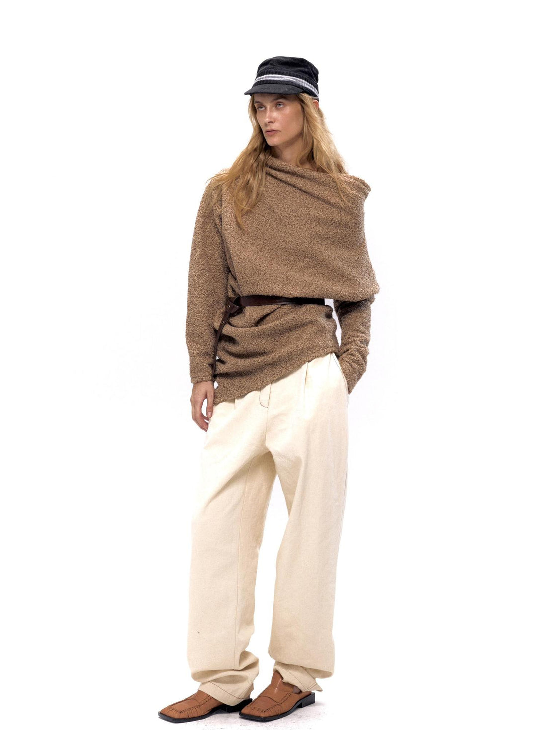 NyDkyel Low Rise Relaxed Cotton Carrot Pants With Belt