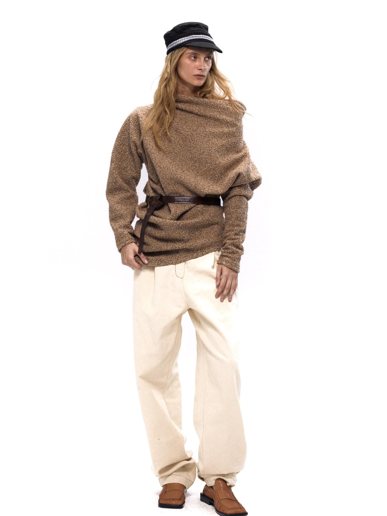 NyDkyel Low Rise Relaxed Cotton Carrot Pants With Belt