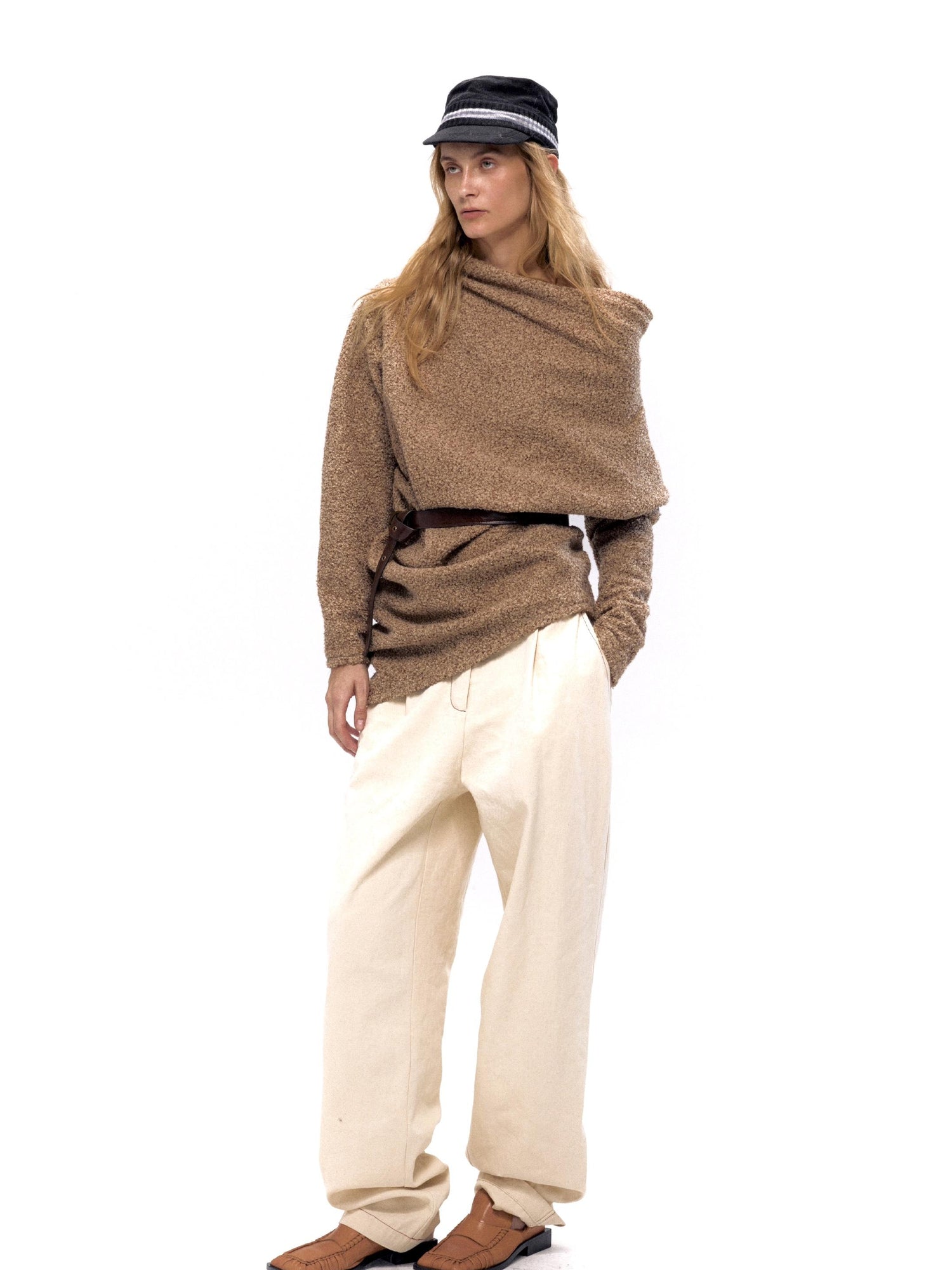 NyDkyel Low Rise Relaxed Cotton Carrot Pants With Belt