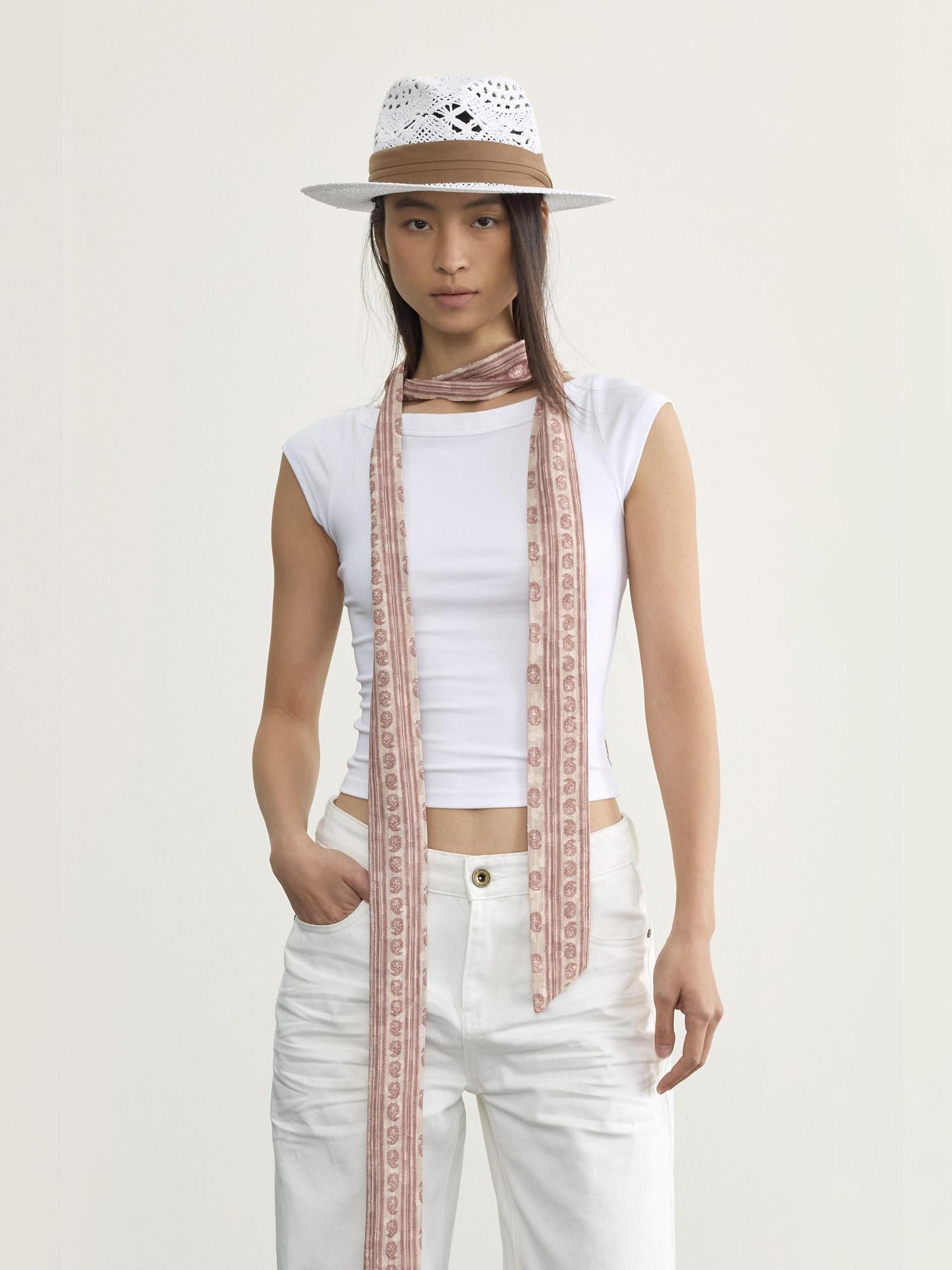 NyDkyel Lycra Blend Ribbed Boat Neck T-shirt With Back Strap Detail