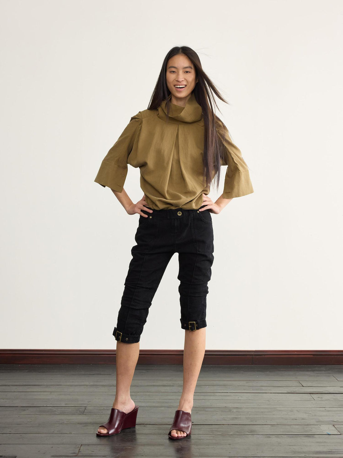 NyDkyel Mid Rise Capri Denim Jodhpurs with Adjustable Hem