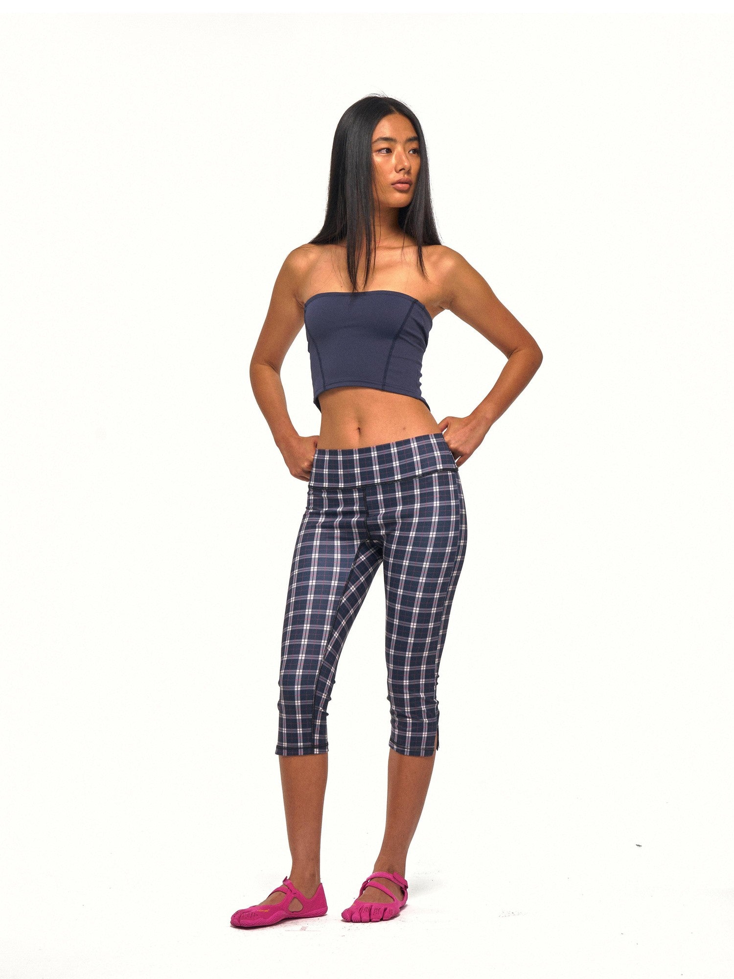 NyDkyel Reversible Cross Twist Knot Cropped Strappy Women&