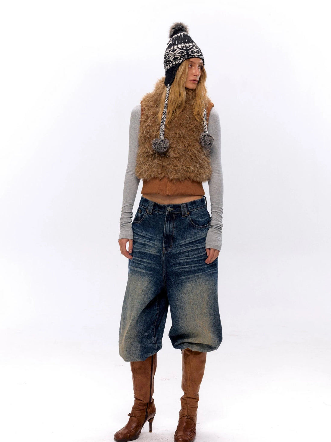 Ribbed Knit Sleeveless Vest With Faux Fur Trim