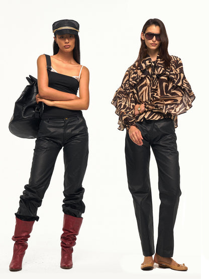 NyDkyel Textured Faux Leather Slanted Pockets Straight Women&